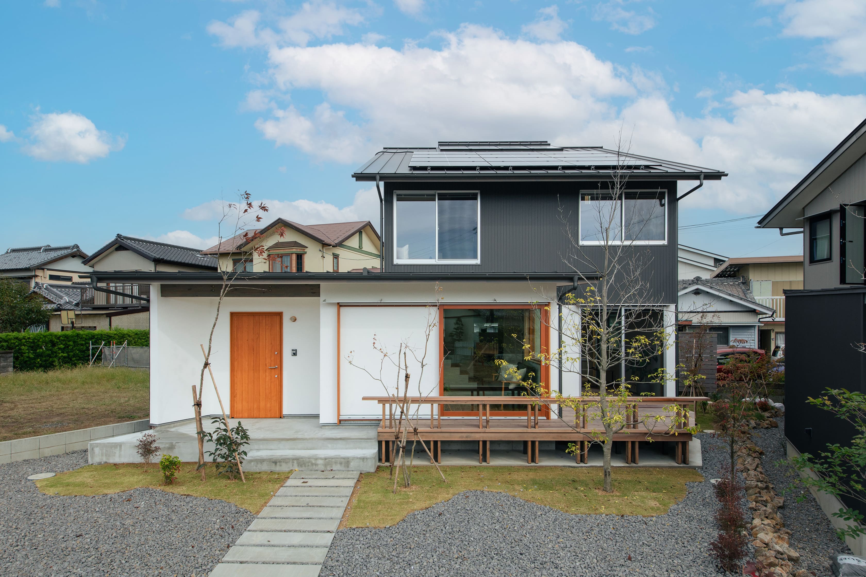 新築の家の内観や外観