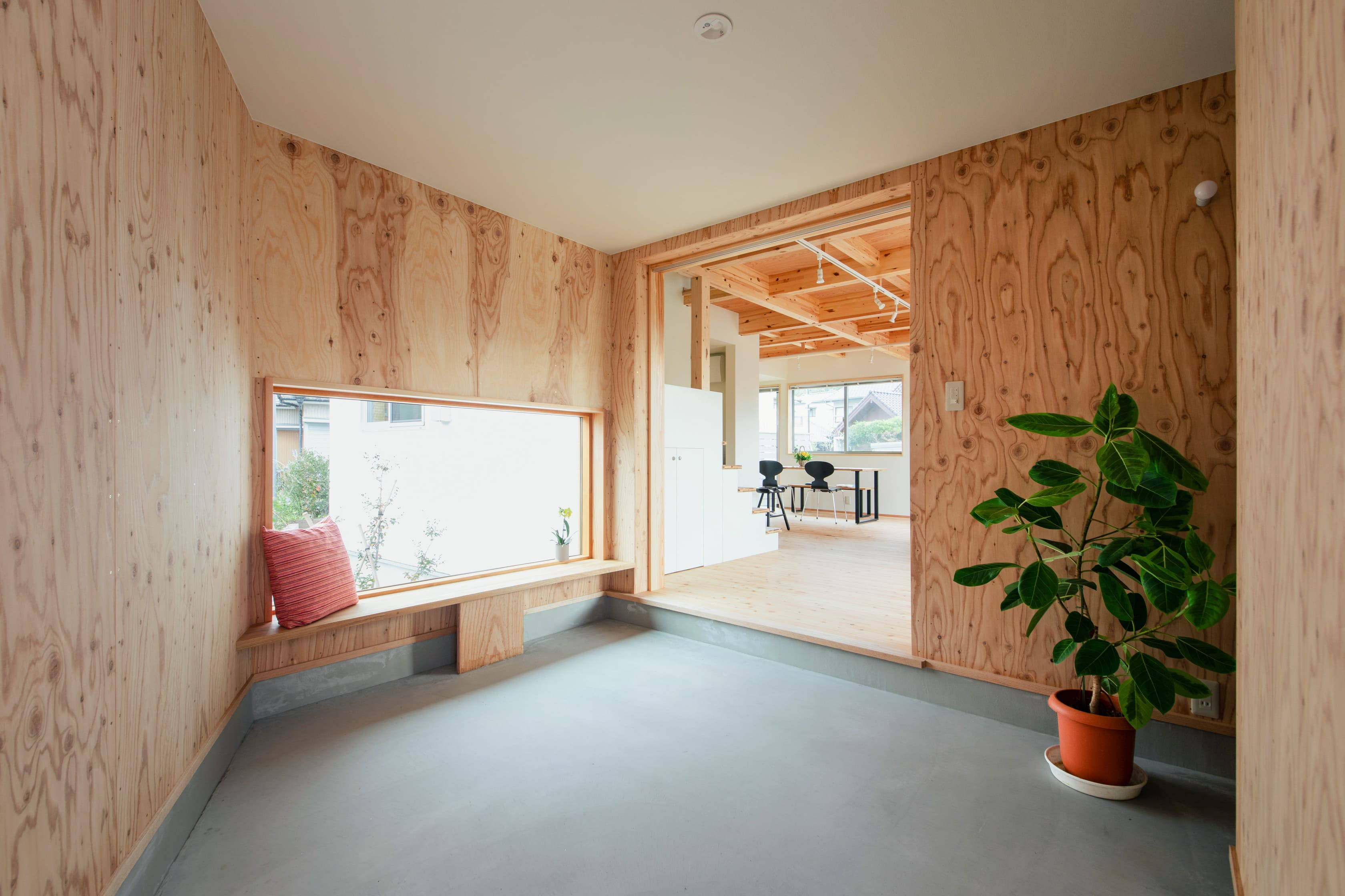 新築の家の内観や外観