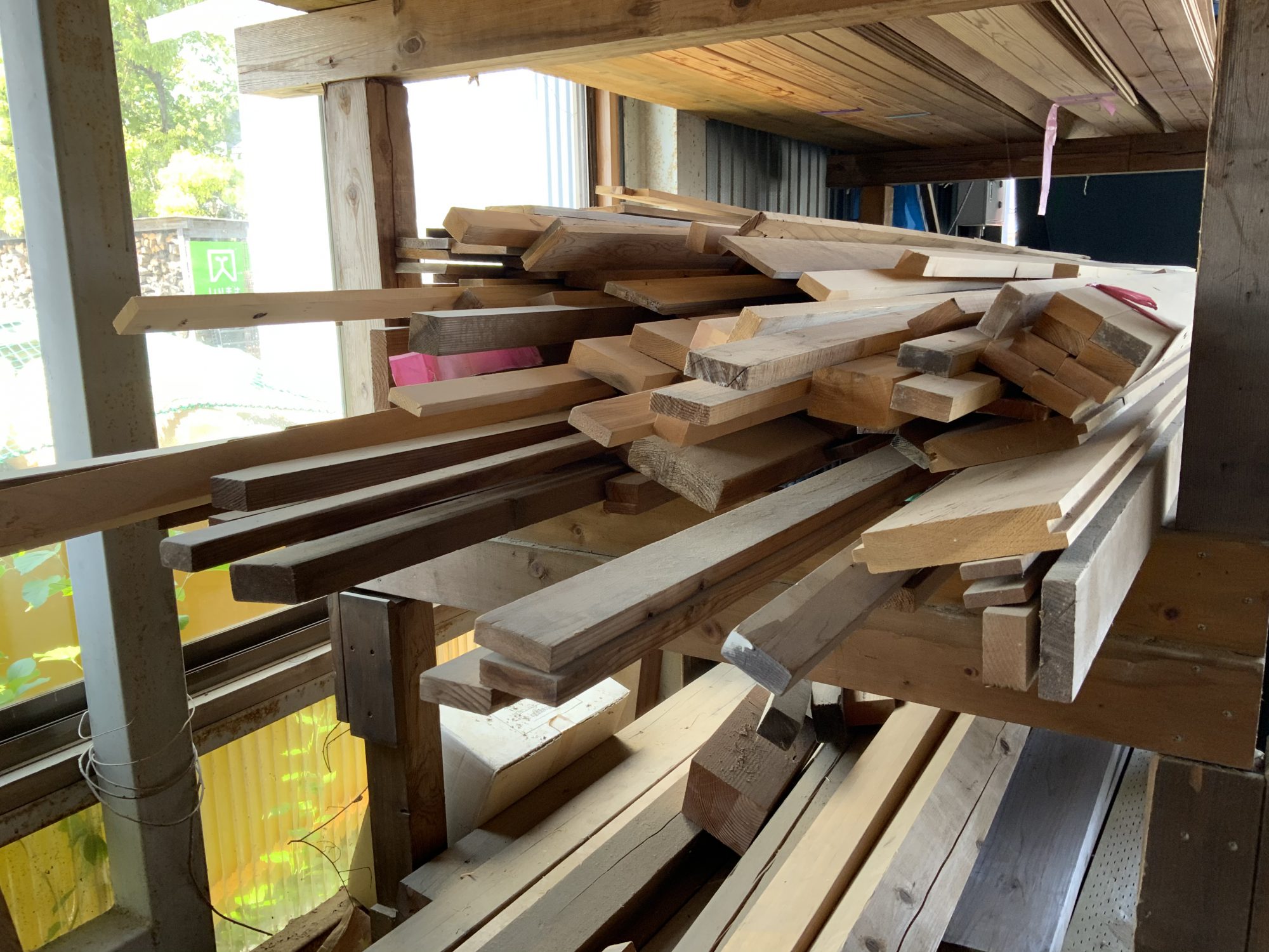 浜松の大工がつくる廃材を利用した積木 Aisuのつみき 浜松市の工務店なら 入政建築 注文住宅を自然素材で建てる